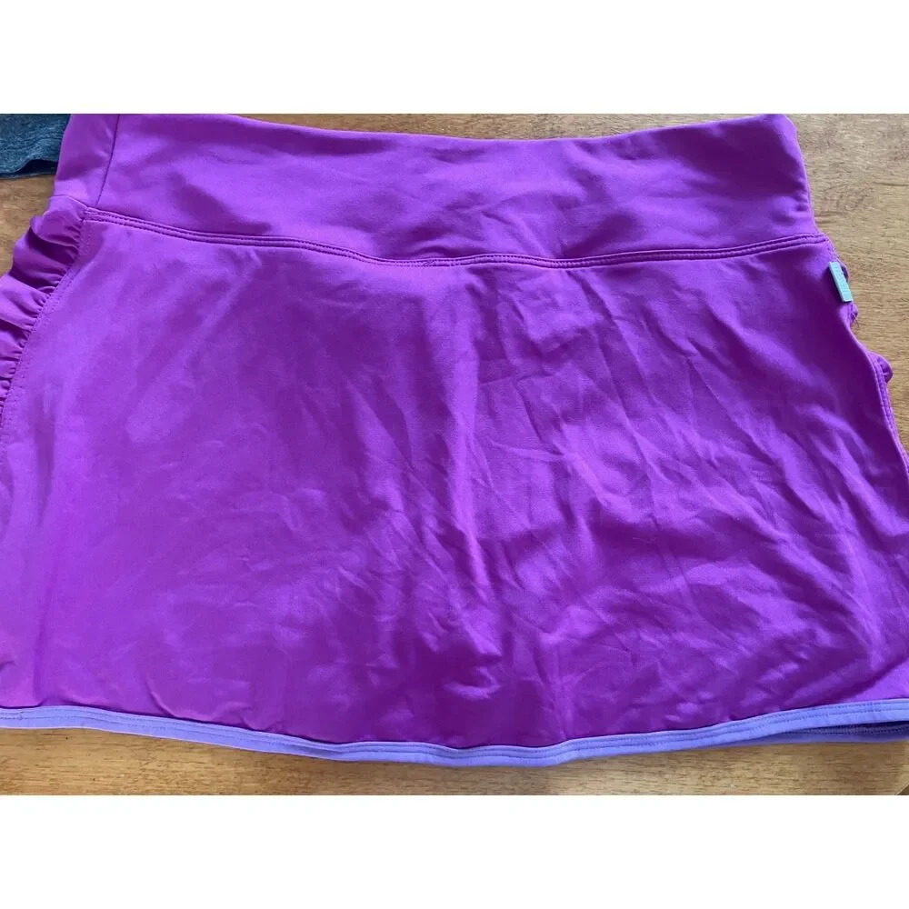 Lot 3 Workout Outfits 2 Tops 1 Nike Skort, Under Armour Purple & Gray Size M/L - Picture 9 of 13